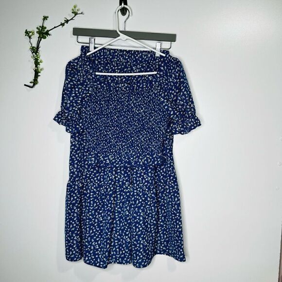 ExLura Blue Daisy Smocked Top and MIDI Skirt Set Flowers Off Shoulder Square NWT - Picture 1 of 16